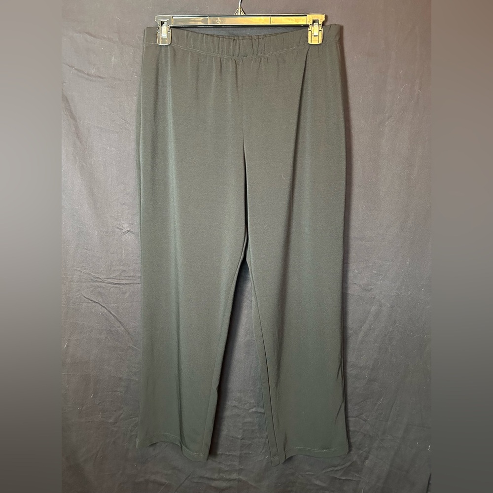 Susan Graver Black Flow capri pants